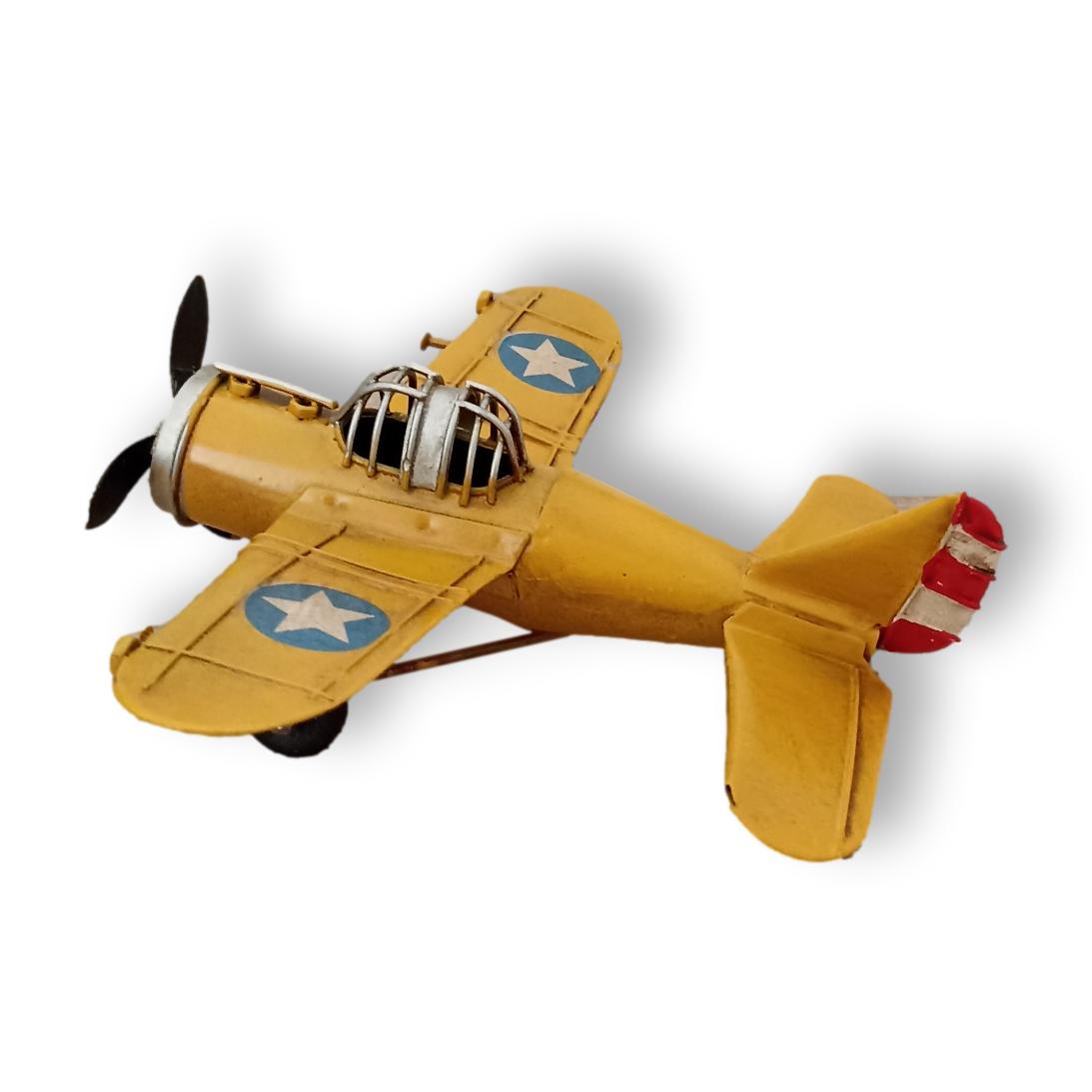 Avion Vintage en Chapa Modelo Militar