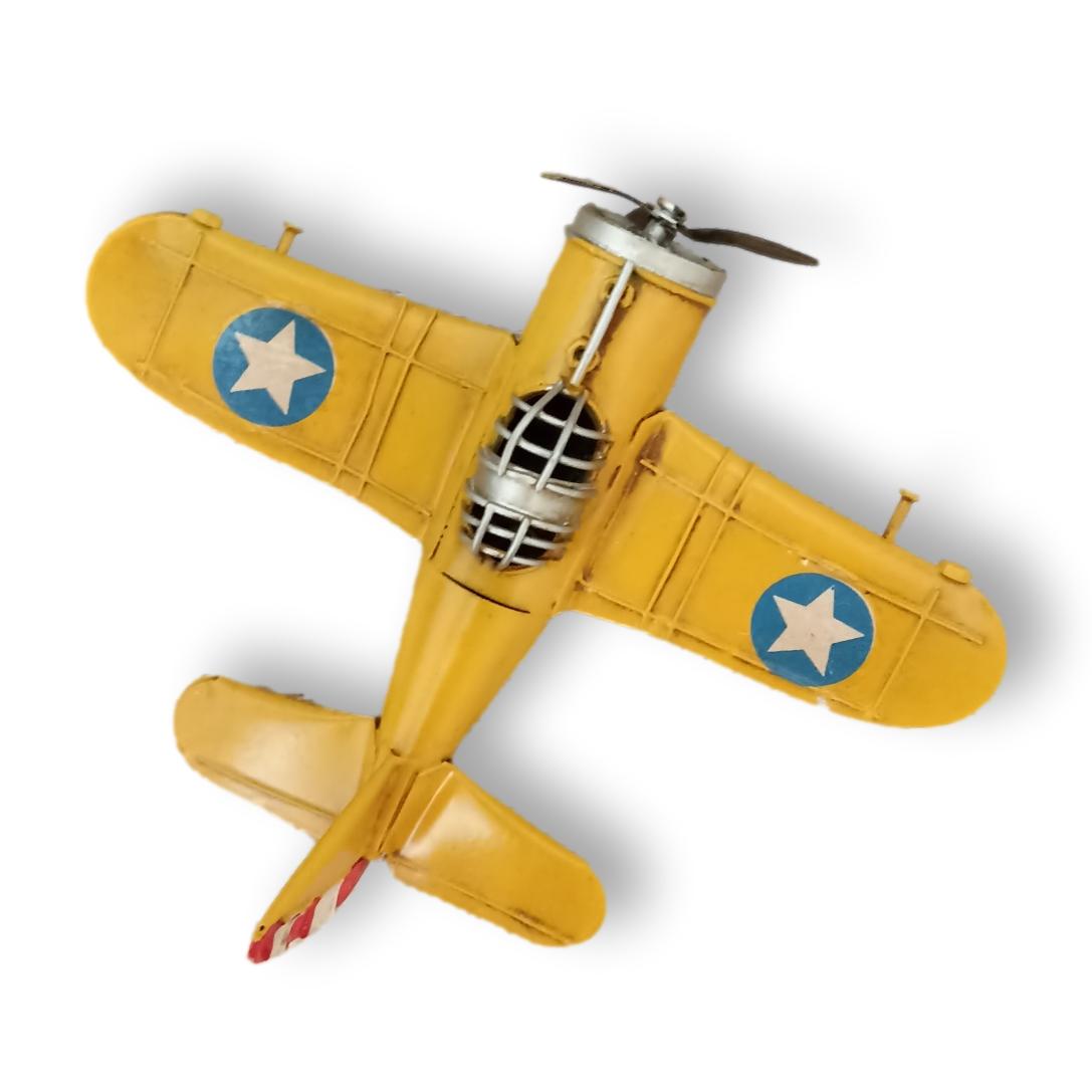 Avion Vintage en Chapa Modelo Militar