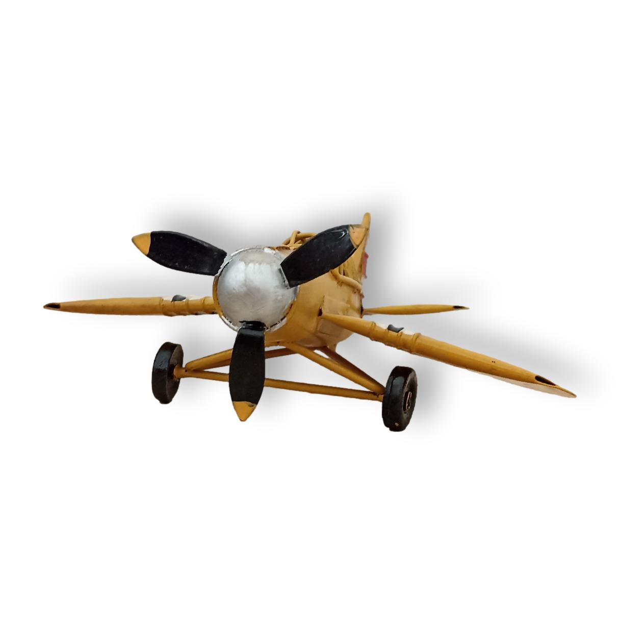 Avion Vintage en Chapa Modelo Militar