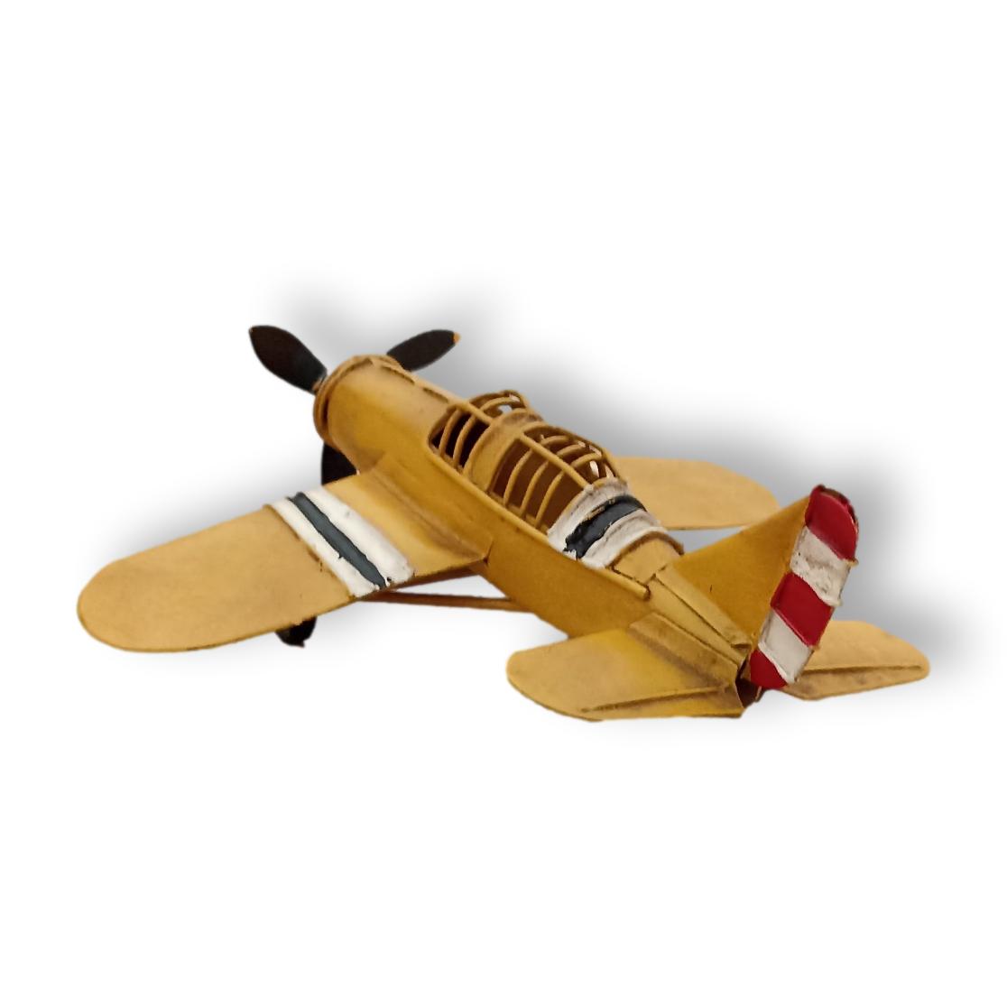 Avion Vintage en Chapa Modelo Militar