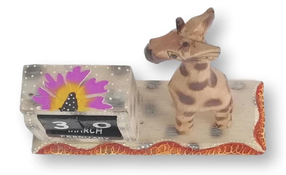 Jirafa calendario perpetuo en madera