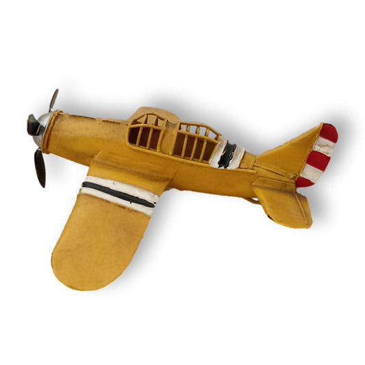 Avion Vintage en Chapa Modelo Militar
