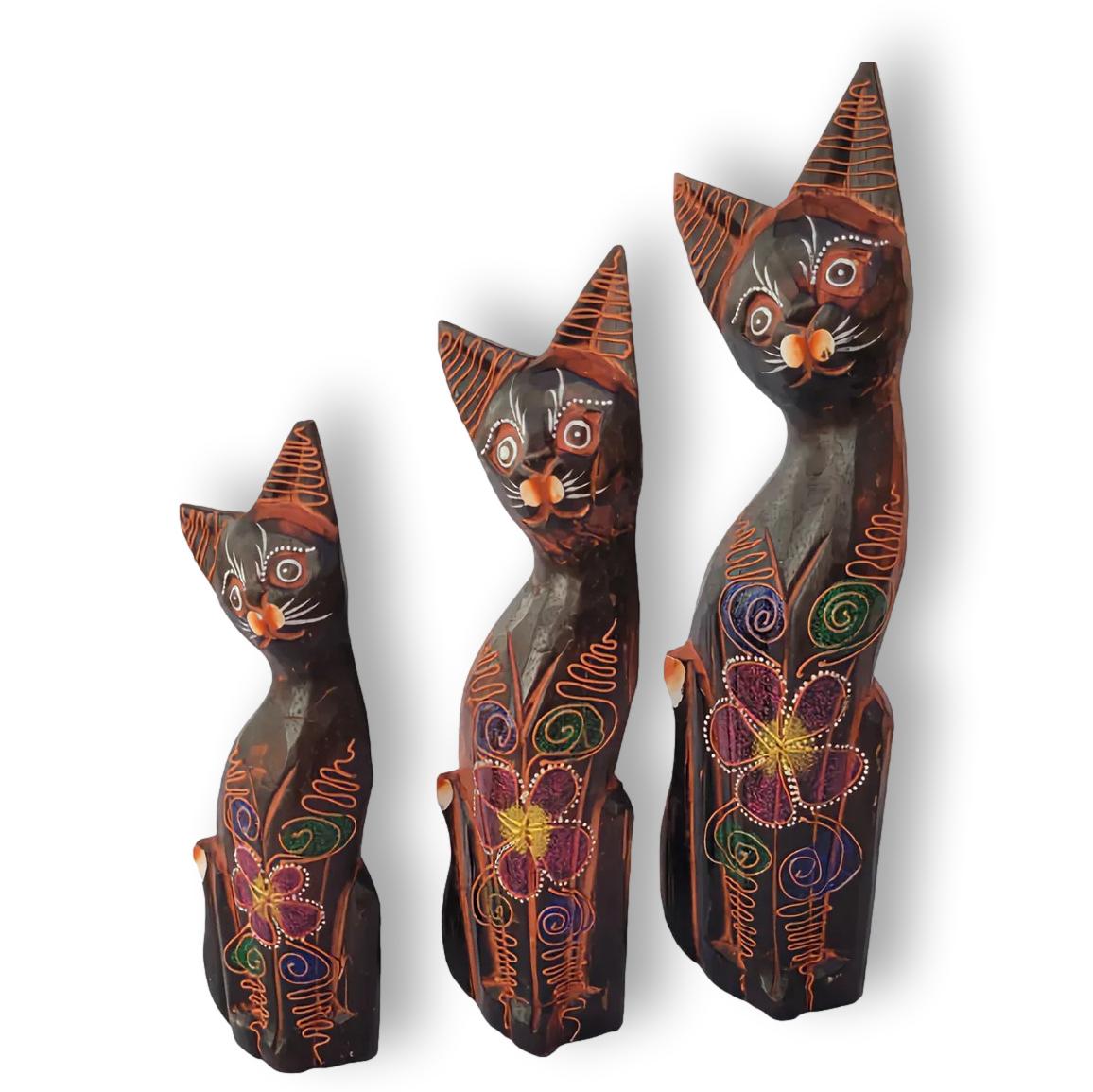 Trío de Gatos en madera de 36cm. - 31cm. - 25cm.